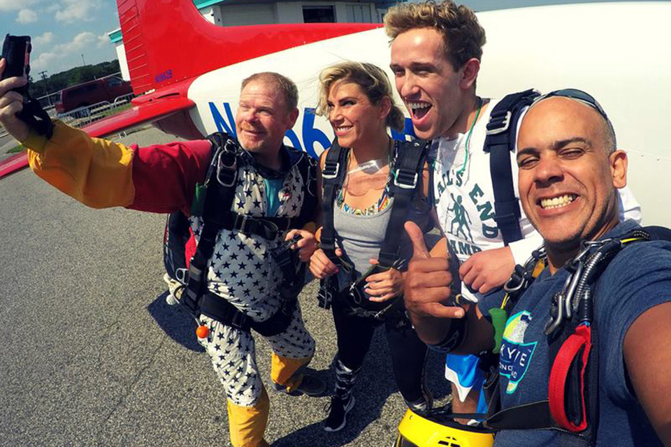 Group skydiving