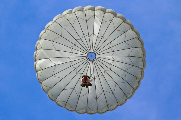 round parachute